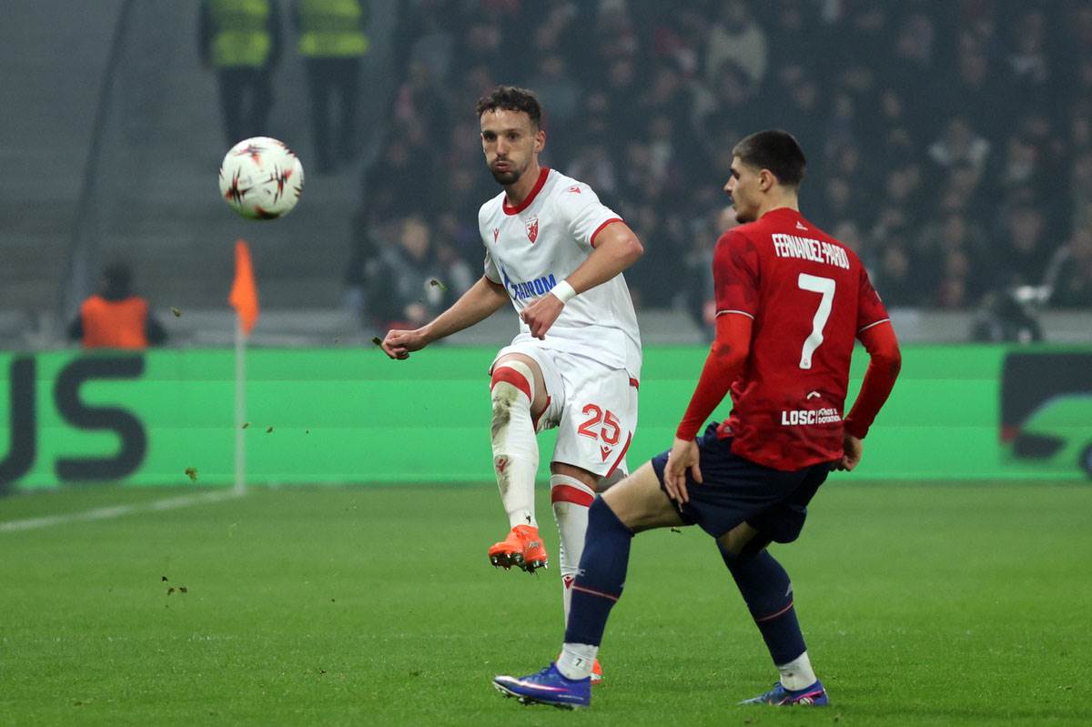 Strahinja Eraković na utakmici Lil Zvezda