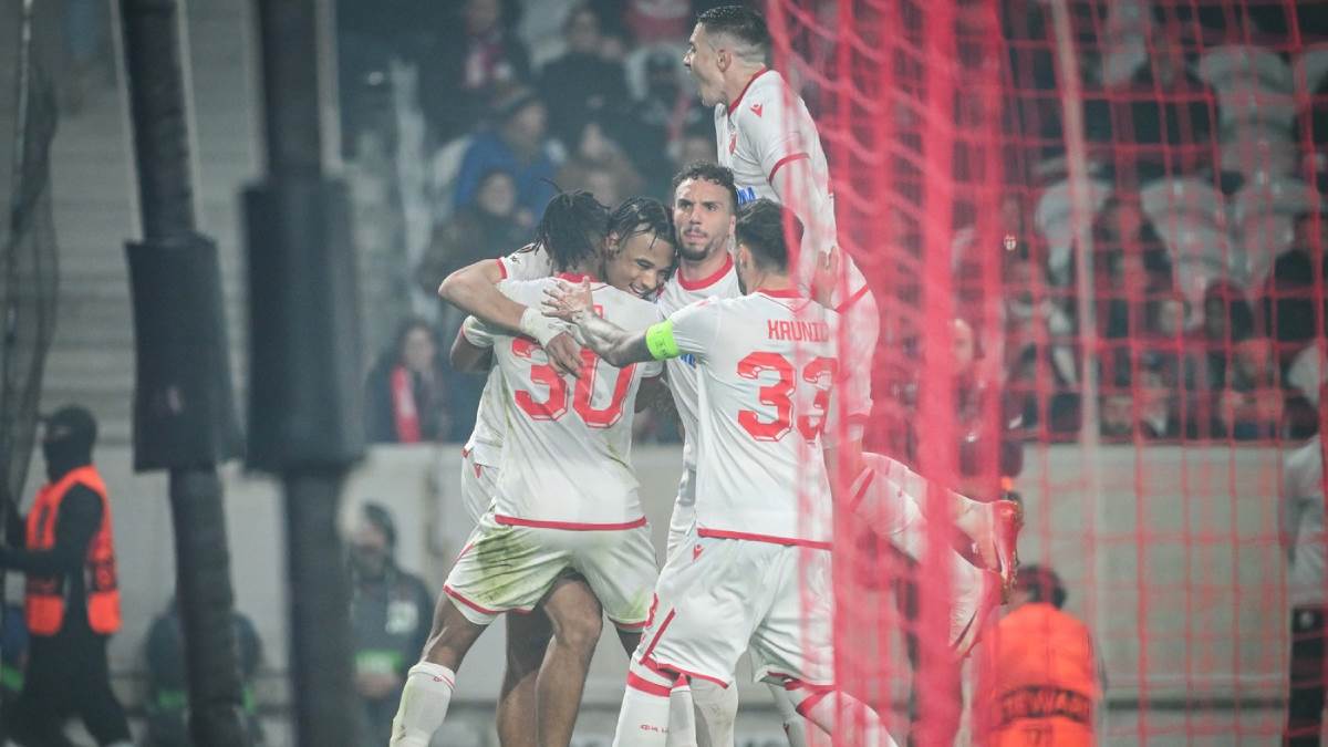 Slavlje fudbalera Zvezde protiv Lila