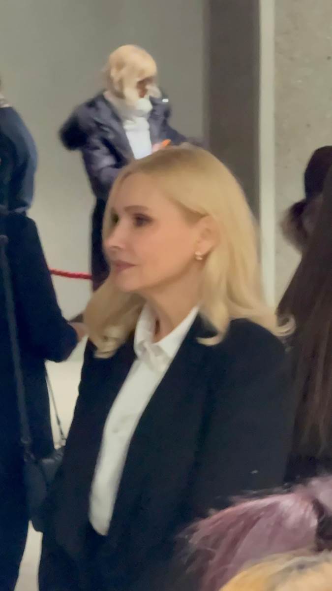 Voditeljka Slagalice videla da je snimamo na koncertu Nine Badric, pa pobegla (2).jpg