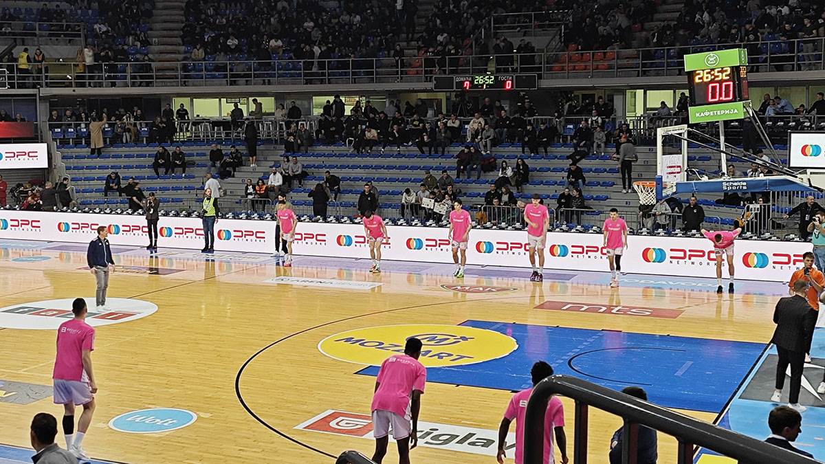 Čair pres početak meča Partizan - Mega (4).jpg