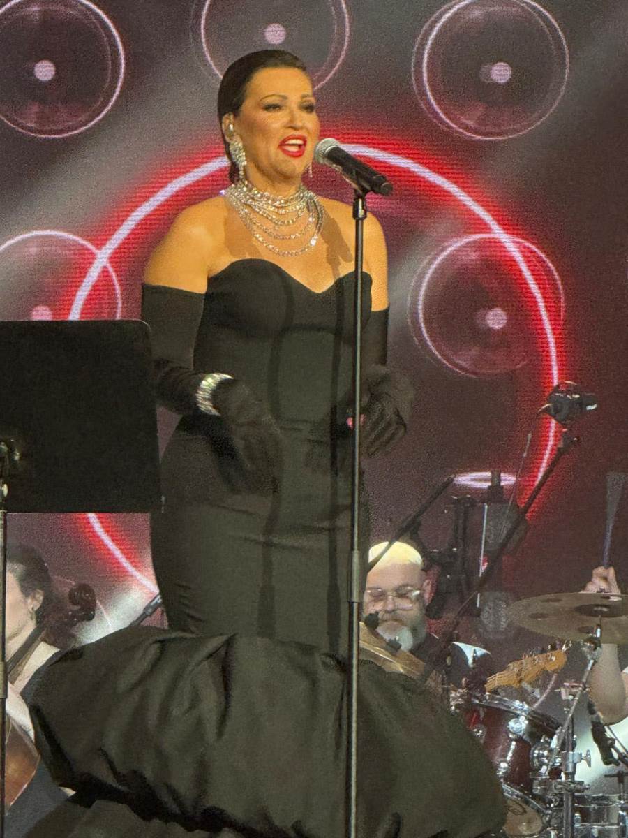 Nina Badrić  (4).jpg