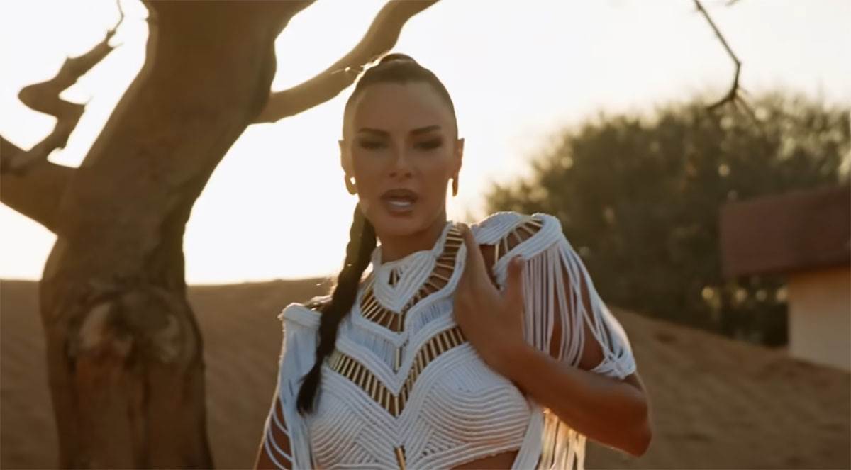 Mirna Radulović i sestra bliznakinja Nera (5).jpg