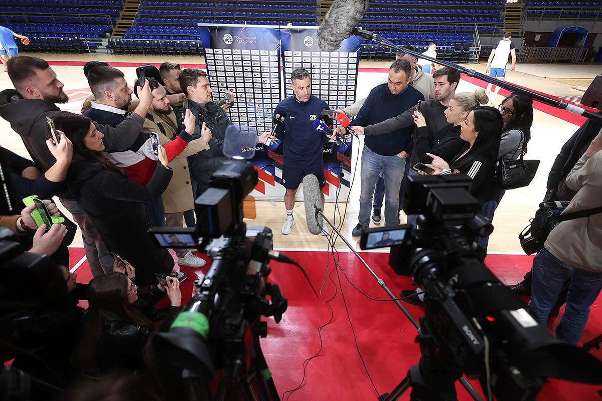 Okupljanje reprezentacije Srbije (2).jpg