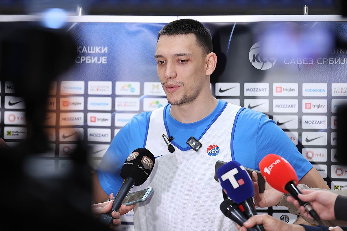 Okupljanje reprezentacije Srbije (15).jpg