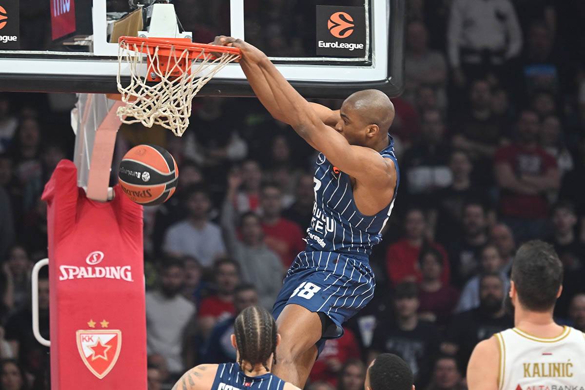 Crvena zvezda-Efes  (19).jpg