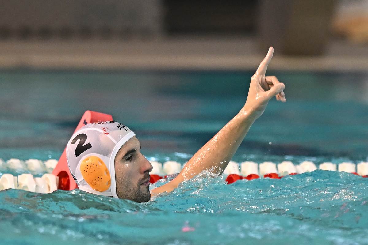 Strahinja Rašović na meču Novi Beograd - Radnički Kragujevac proslavlja gol za svoj tim