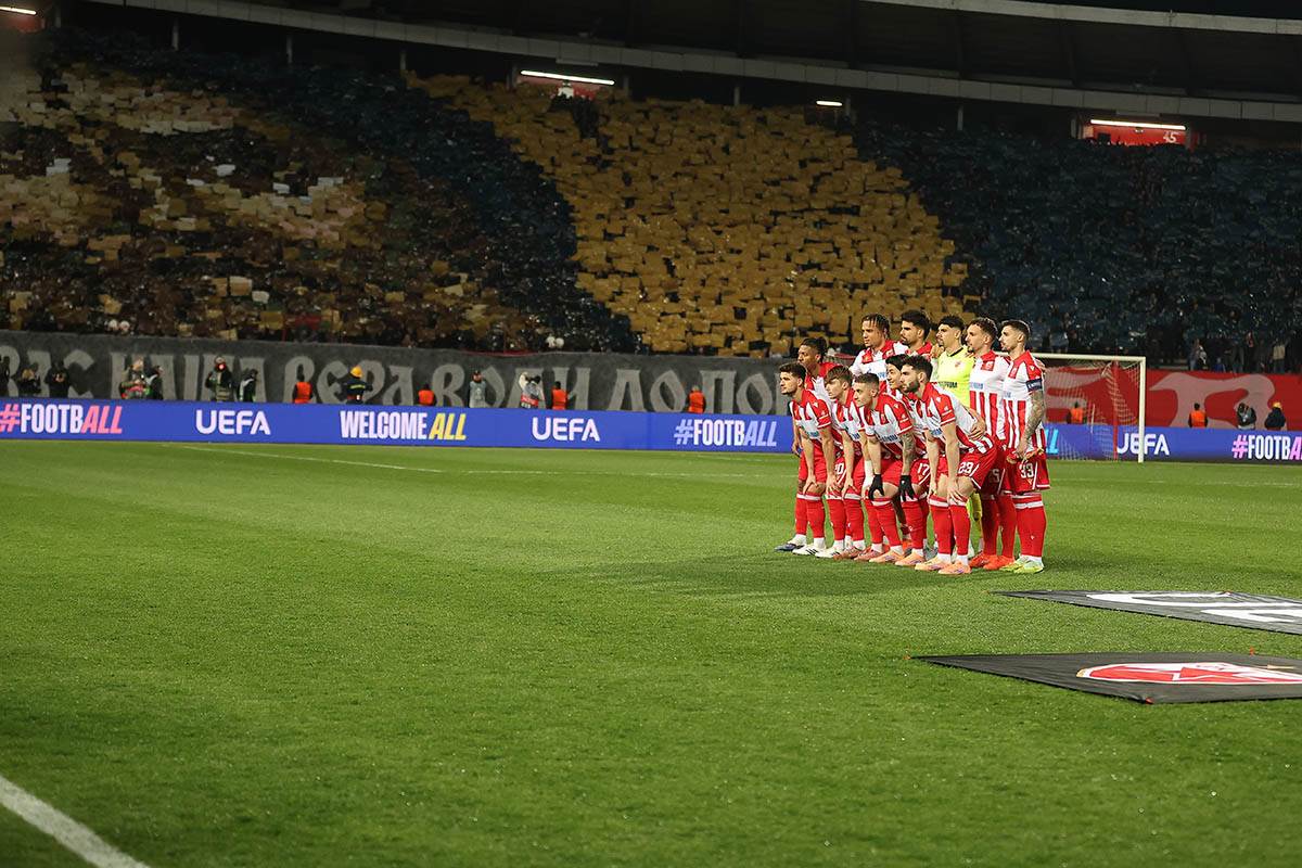 Crvena zvezda - LOSC Lila  (2).jpg
