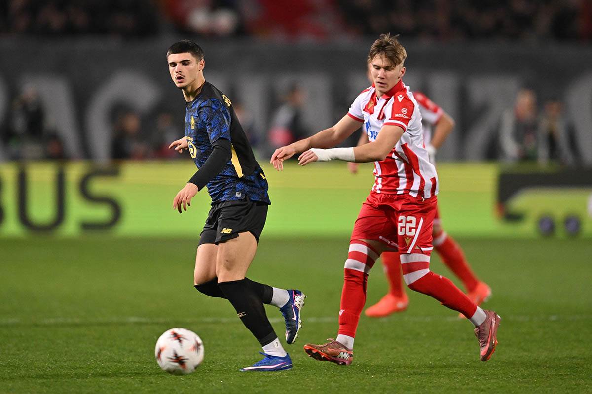 Crvena zvezda - LOSC Lila  (6).jpg