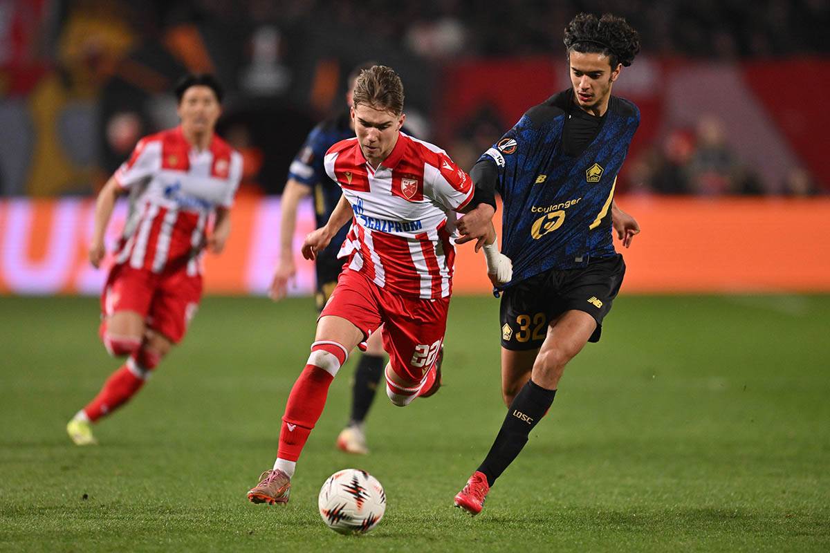 Crvena zvezda - LOSC Lila  (10).jpg