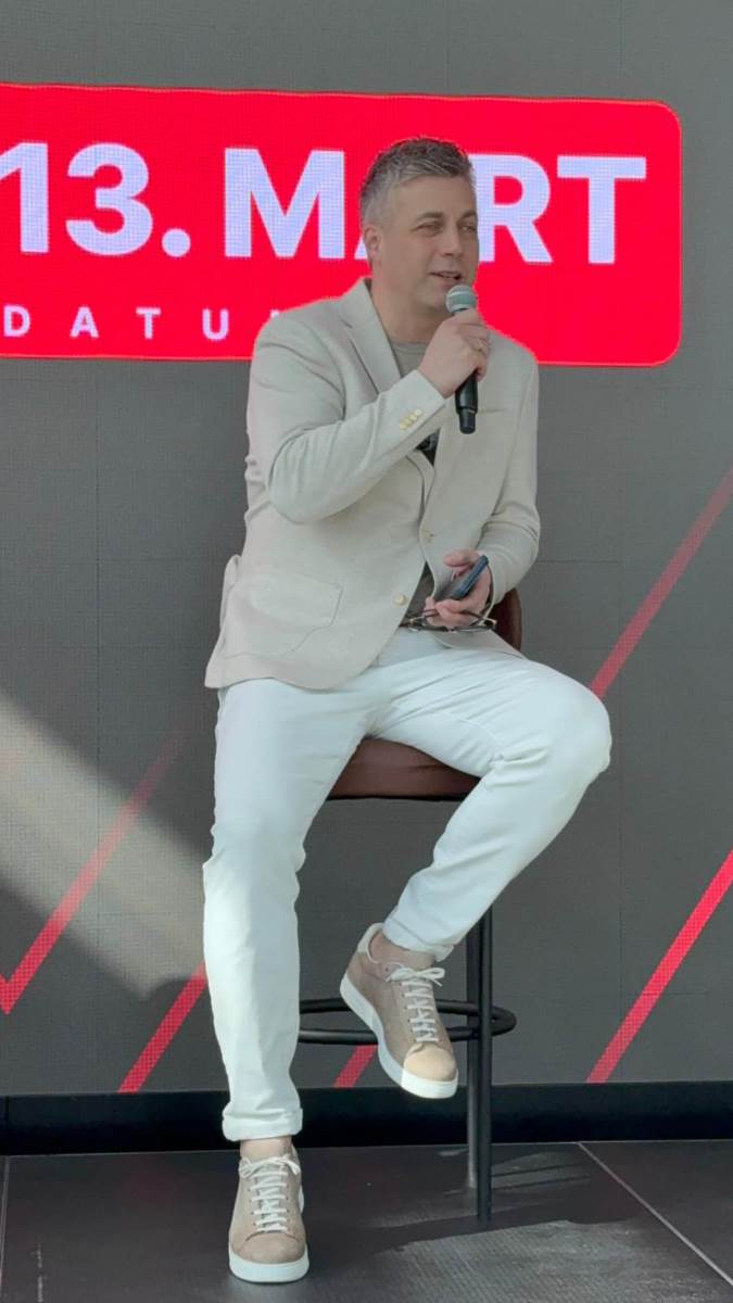 Bojan Leksington bend (4).jpg