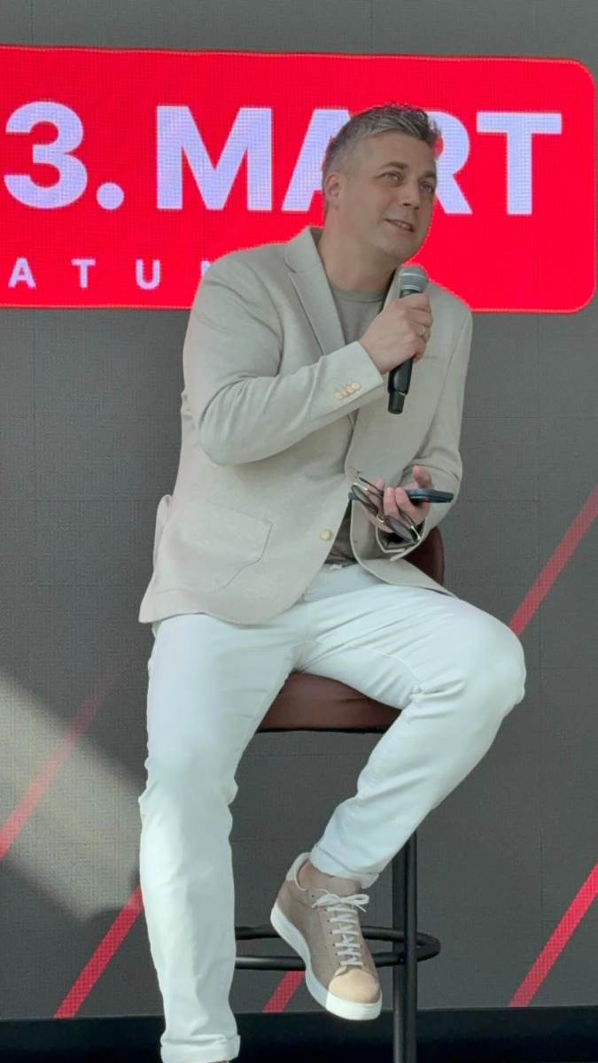 Bojan Leksington bend (5).jpg