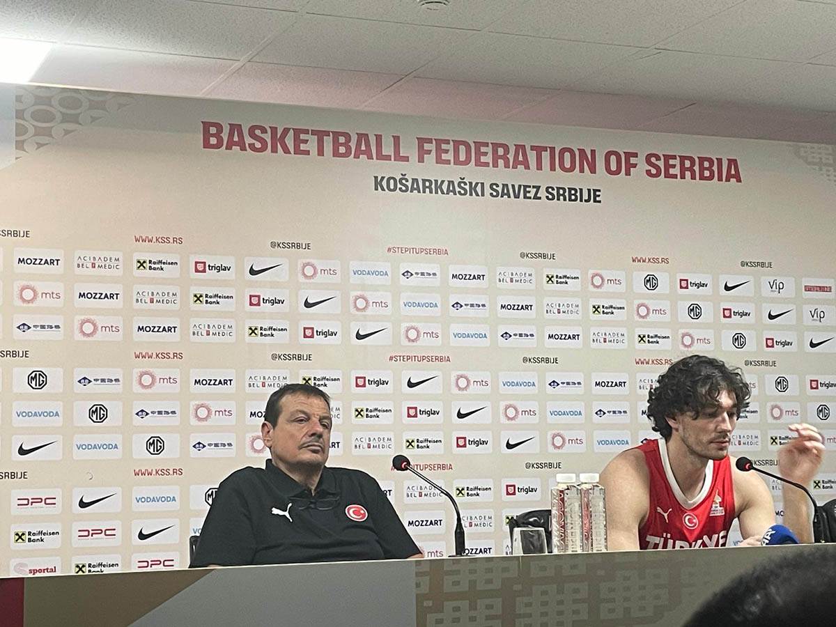 Ataman i Osman na konferenciji (3).jpg