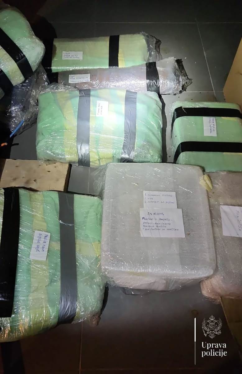 Pronađeno oružje (1).jpg