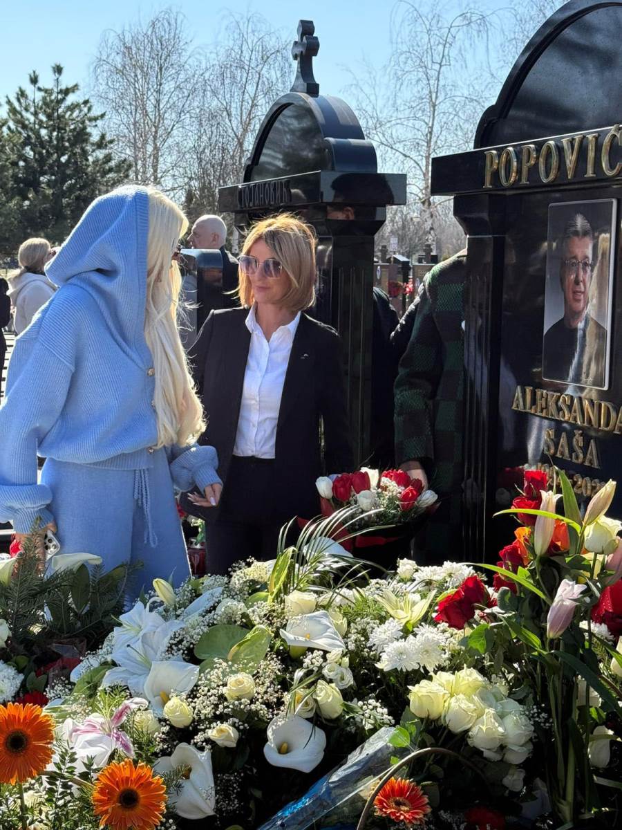 KArleuša na godišnjici Saše Popovića (3).jpg