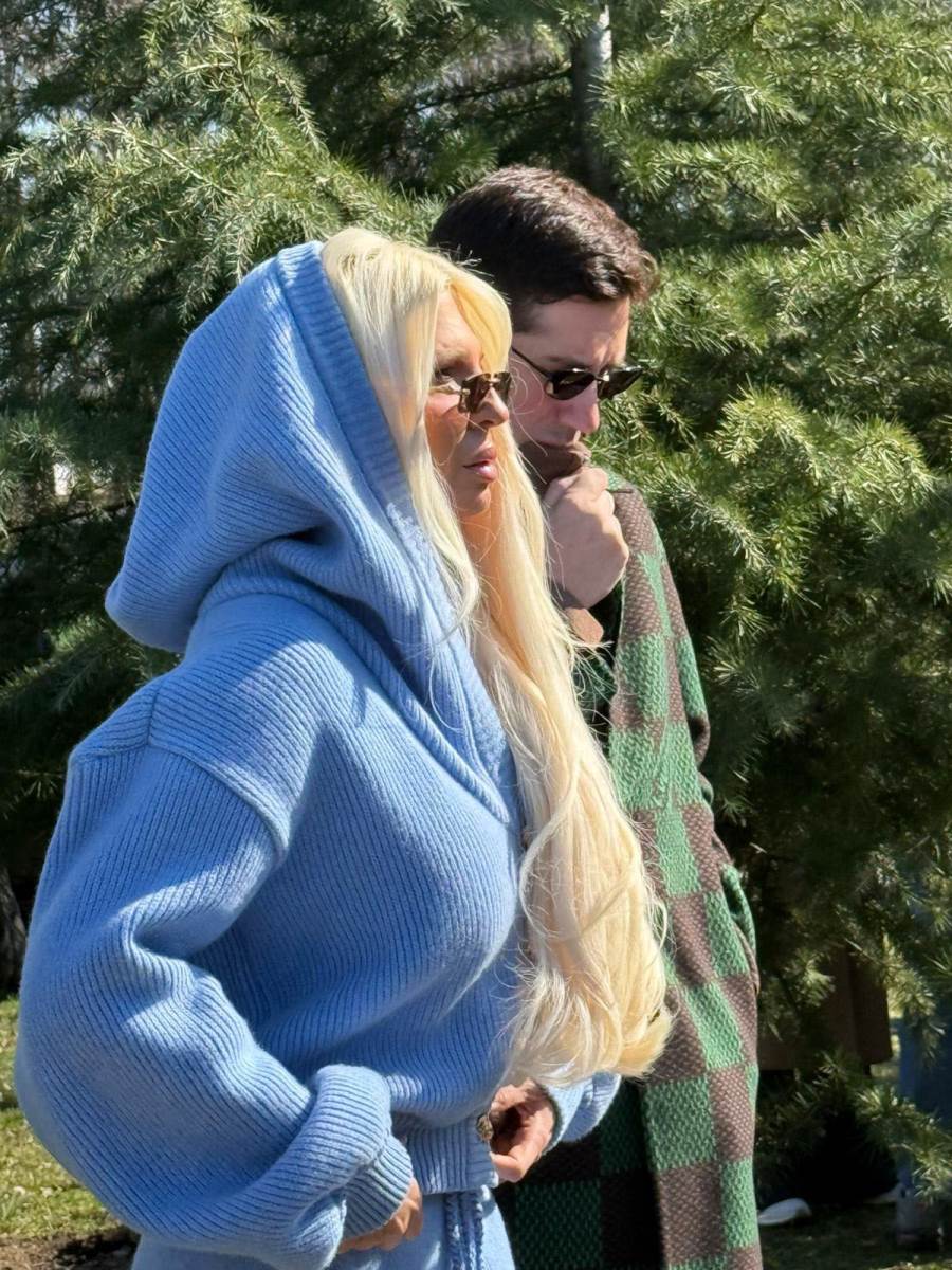 KArleuša na godišnjici Saše Popovića (7).jpg