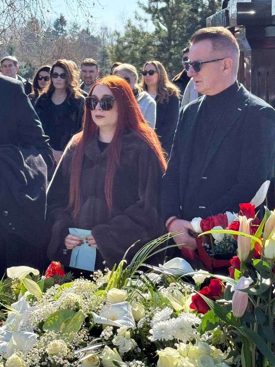 Porodica Saša Popović godišnjica pomen (2).jpg