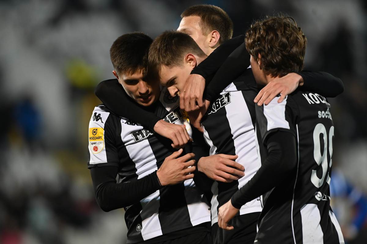 Partizan - OFK Beograd21.jpg