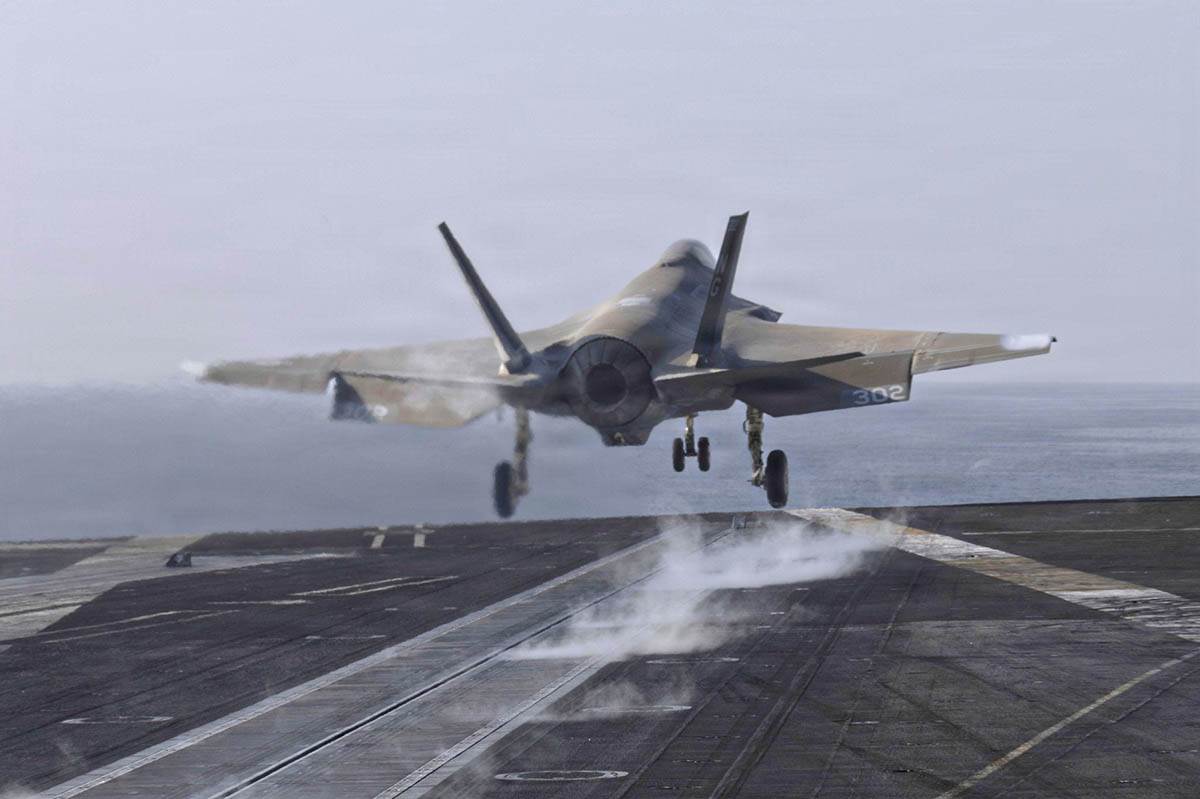 USS Abraham Linkoln 4.jpg