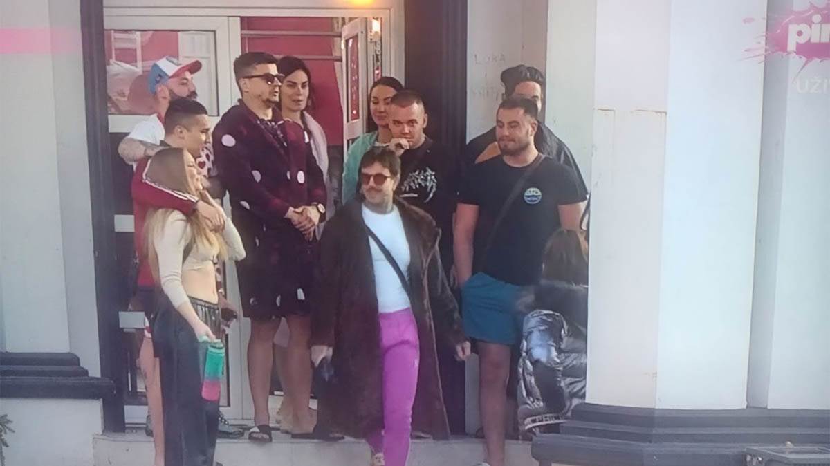 Filip Đukić i Teodora zajedno napustili Elitu: Provešće noć daleko od Bebice, on od muke uzeo da guli krompir