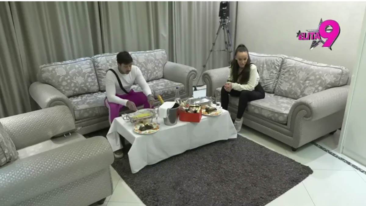 Filip Đukić i Teodora Delić u hotelu (3).jpg