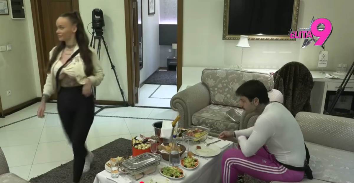 Filip Đukić i Teodora Delić u hotelu (5).jpg