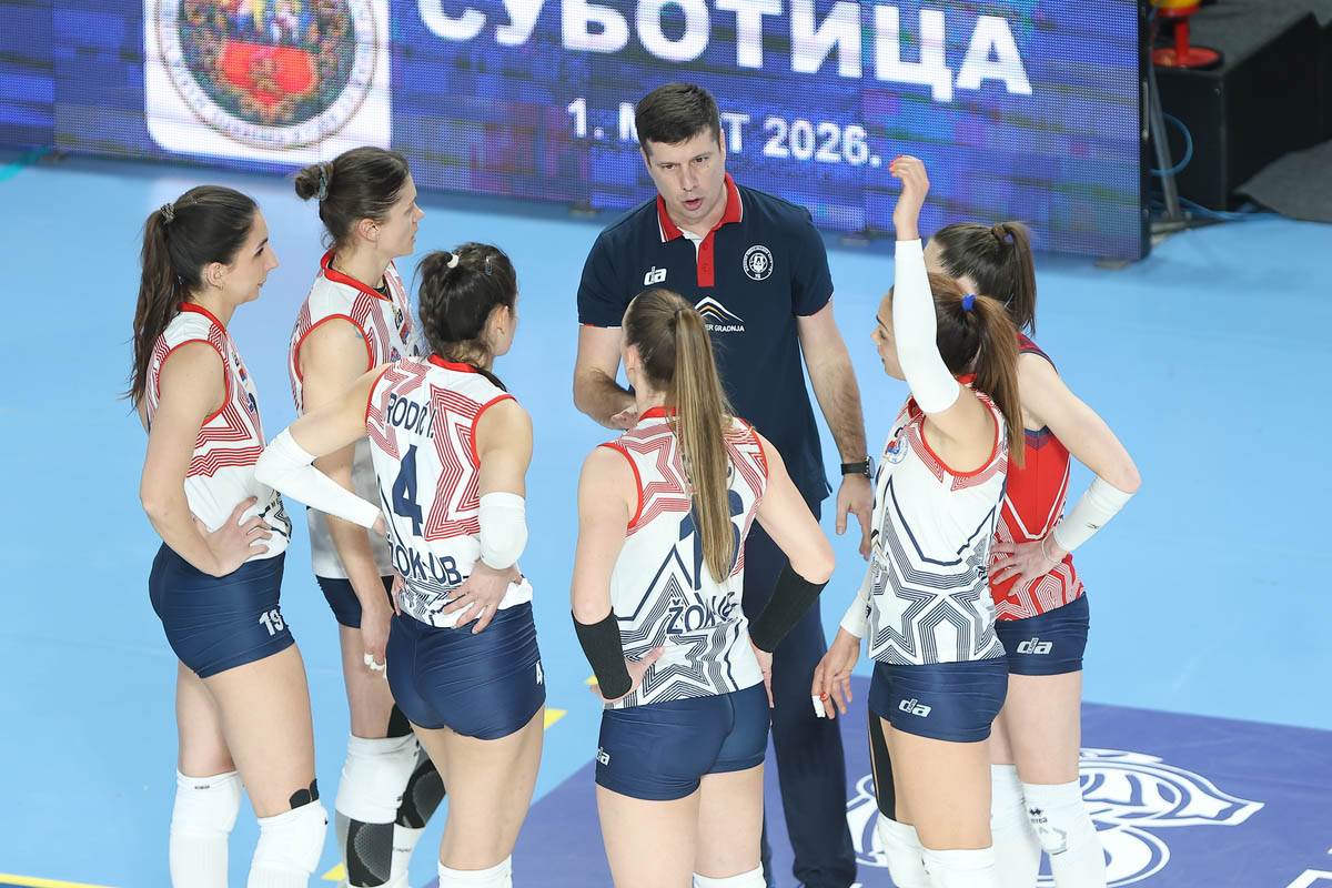 Ub - Tent, finale Kupa odbojkašica (2).jpg