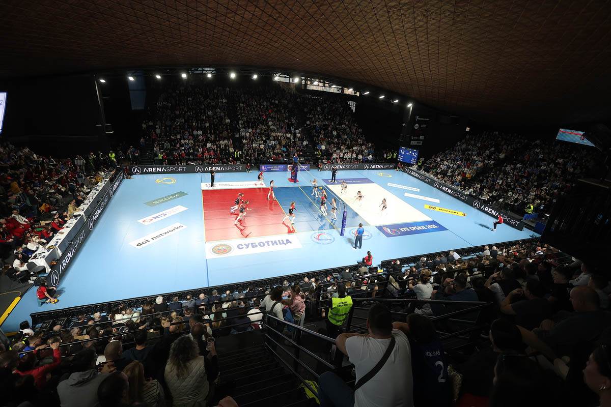 Ub - Tent, finale Kupa odbojkašica (3).jpg