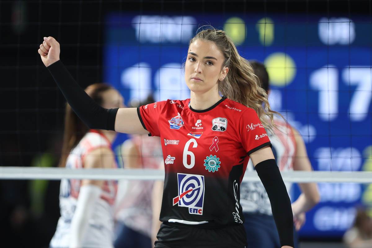 Ub - Tent, finale Kupa odbojkašica (1).jpg