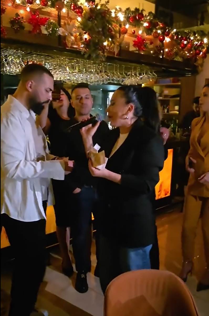 Saša Kapor slavlje povodom rođenja sina (1).png