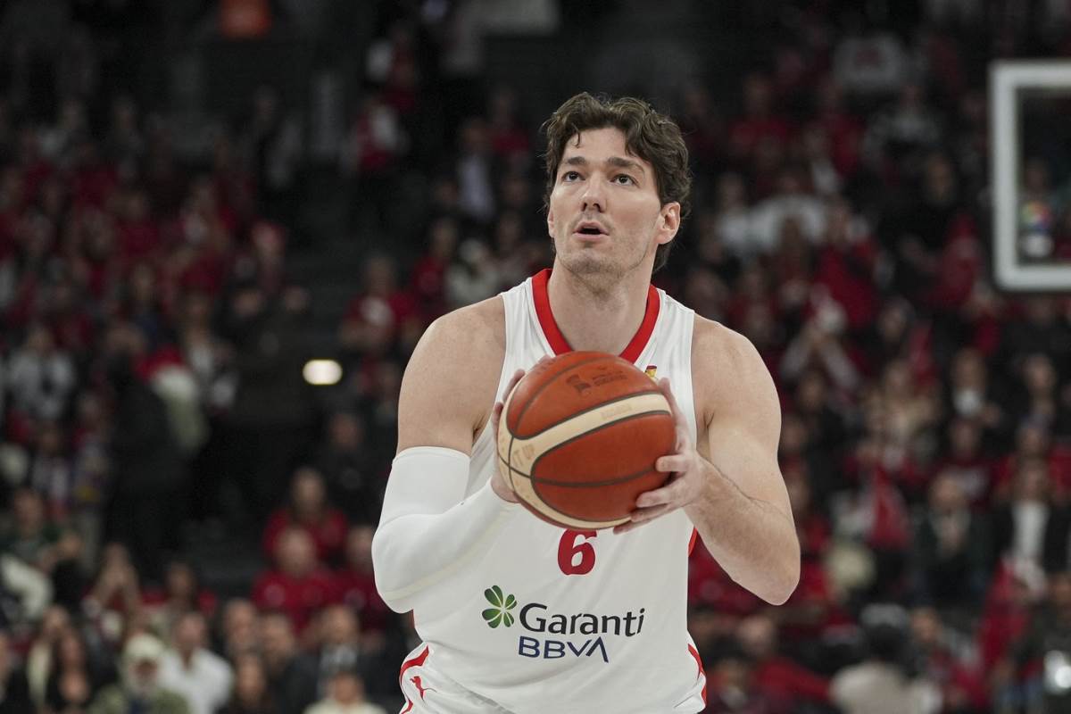 Džedi Osman na meču Turske i Srbije