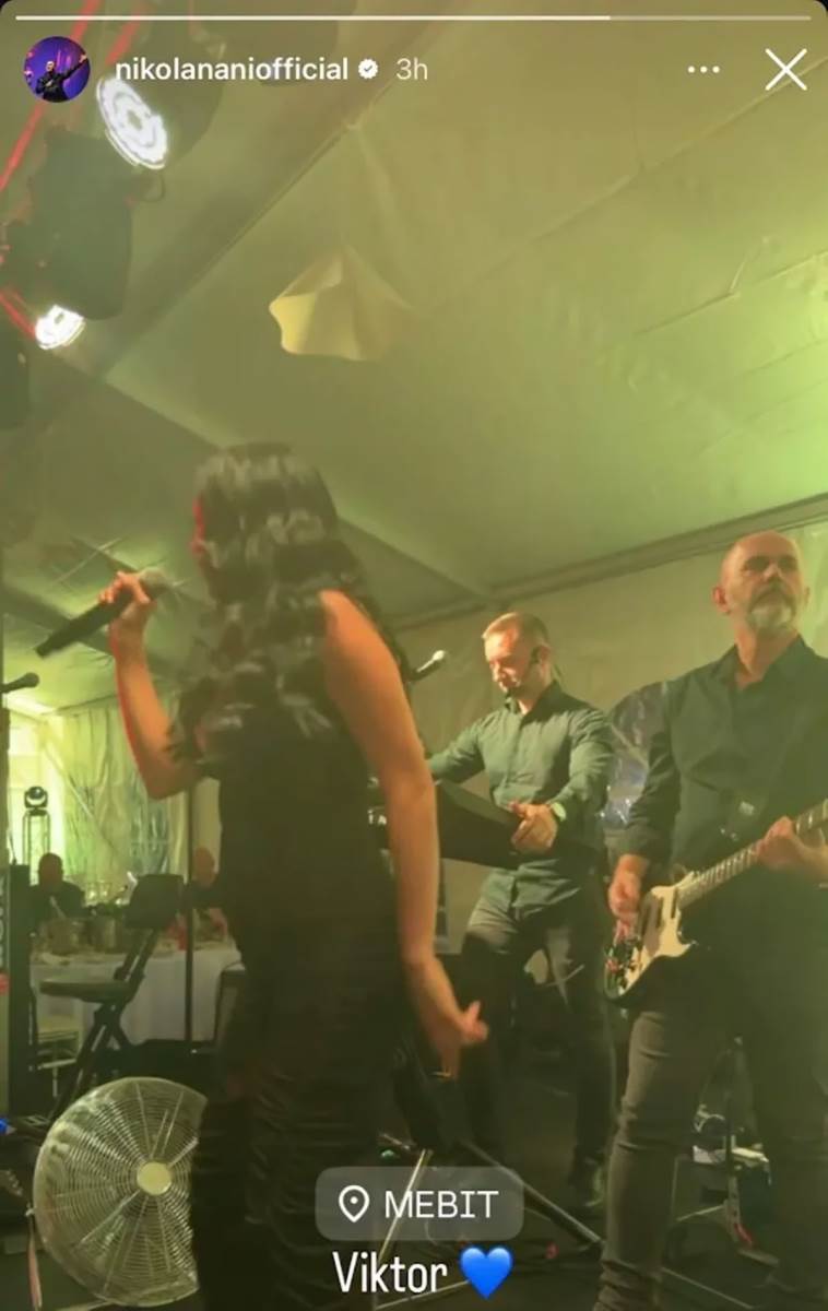 Edita trudna peva na veselju (1).jpg