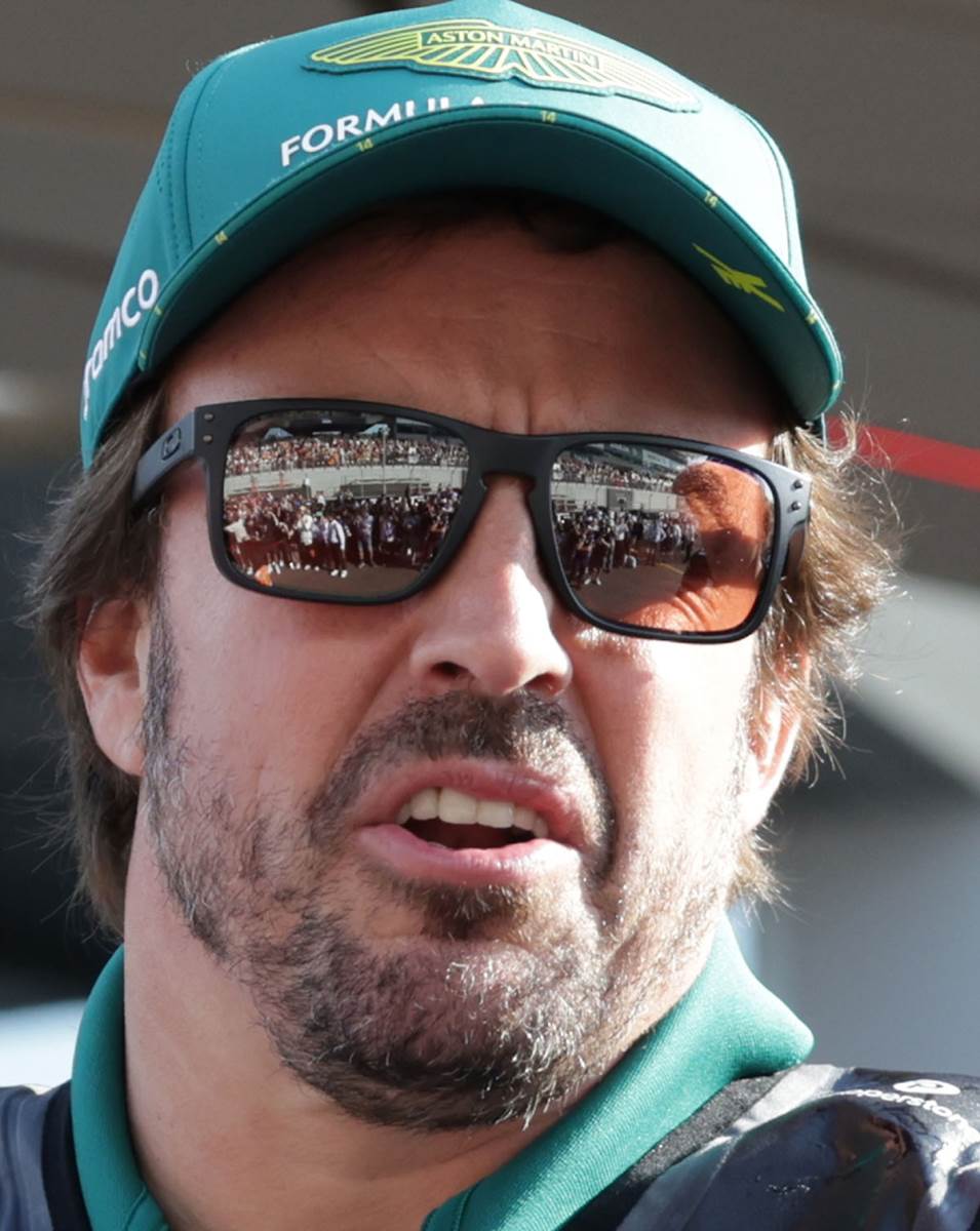 Aston Martin Formula 1 (9).jpg