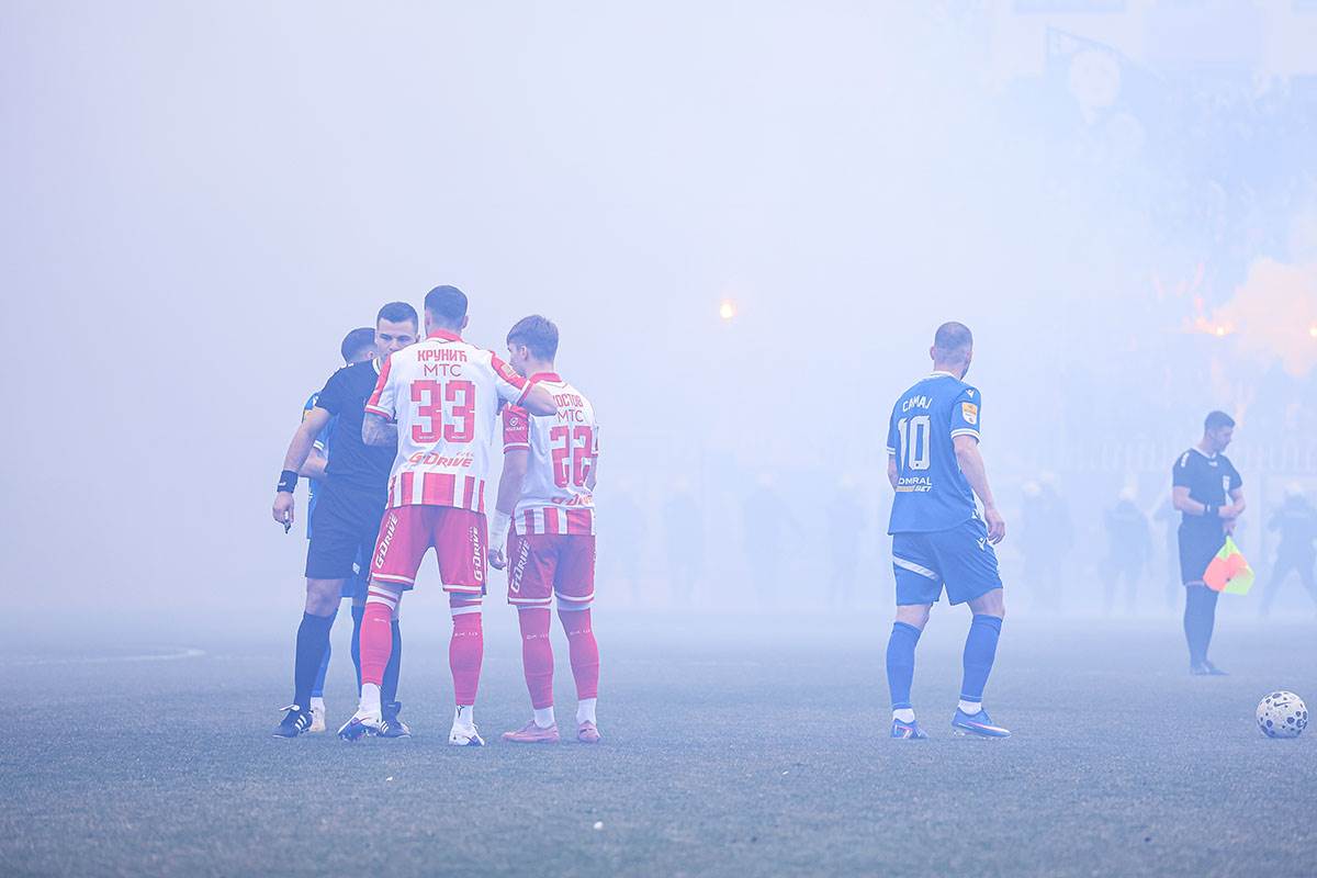 FK Novi Pazar vs FK Crvena zvezda (8).jpg