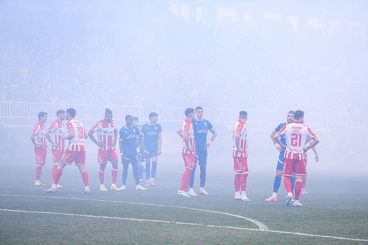 FK Novi Pazar vs FK Crvena zvezda (9).jpg