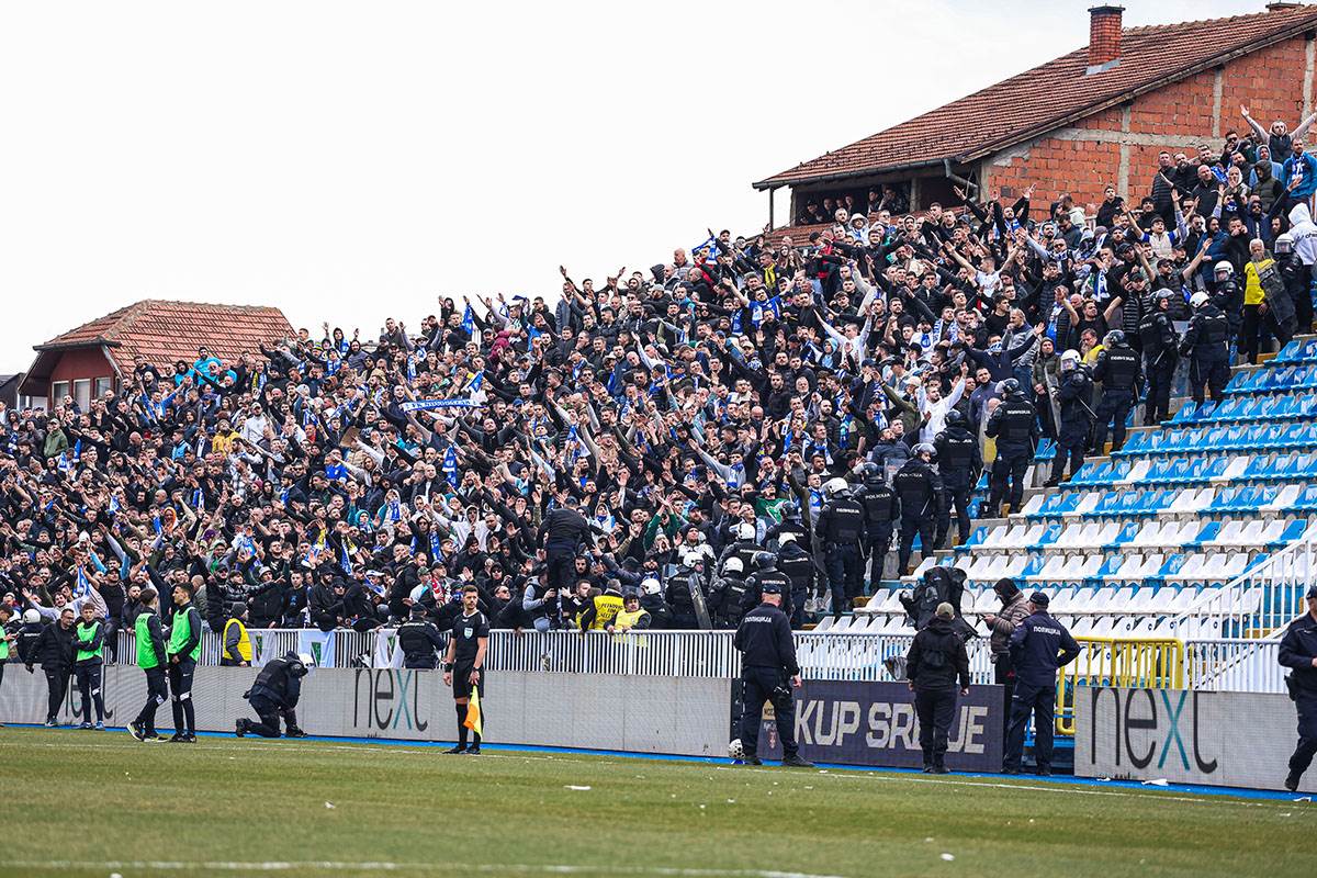 FK Novi Pazar vs FK Crvena zvezda (15).jpg