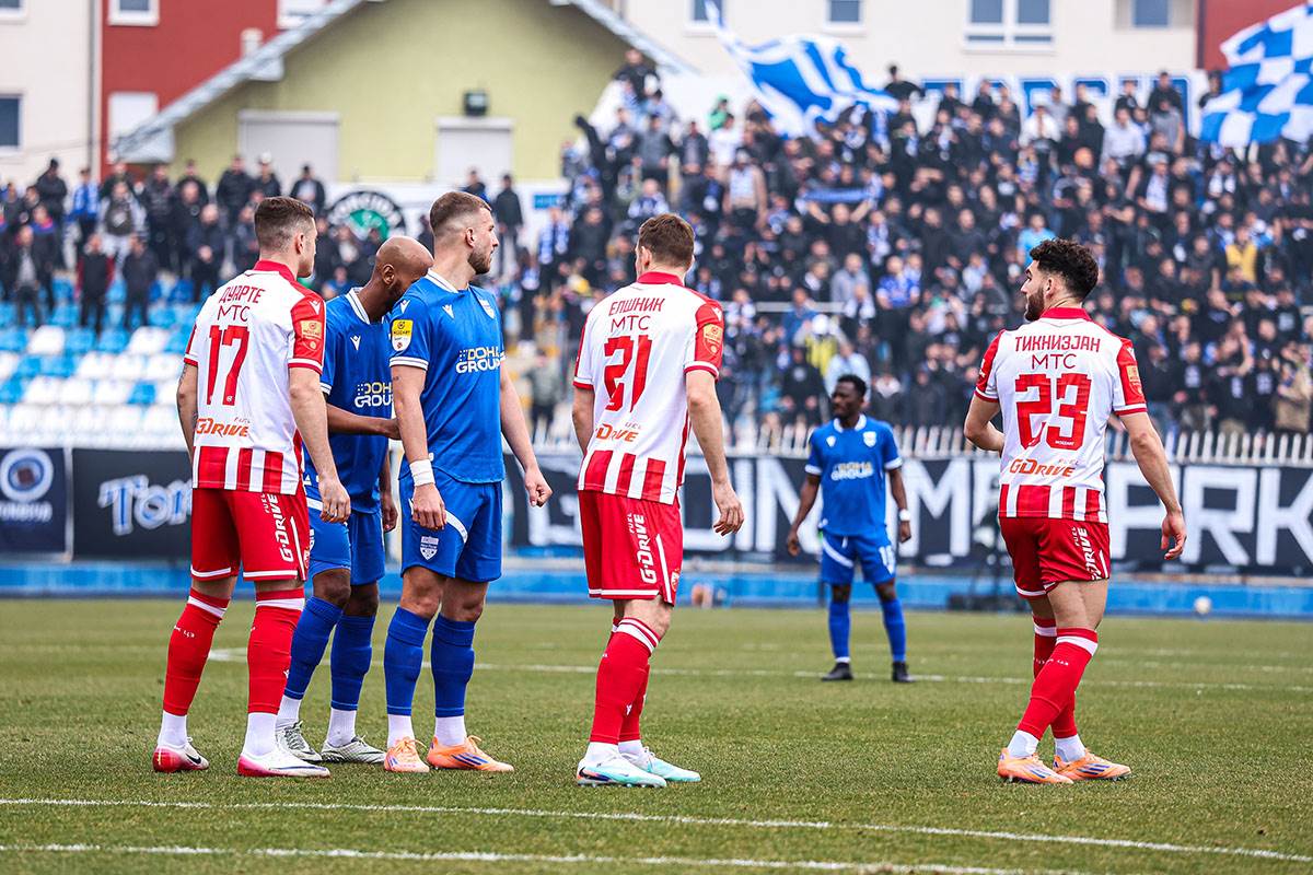 FK Novi Pazar vs FK Crvena zvezda (18).jpg