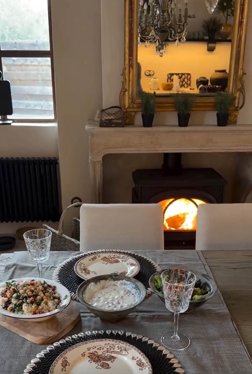 Elena Karaman vila (1).jpg