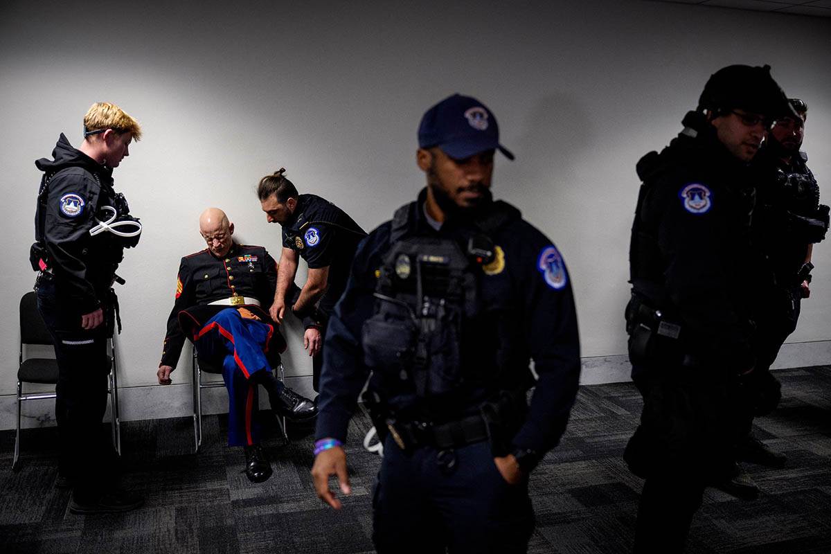 Veteran marinaca SAD