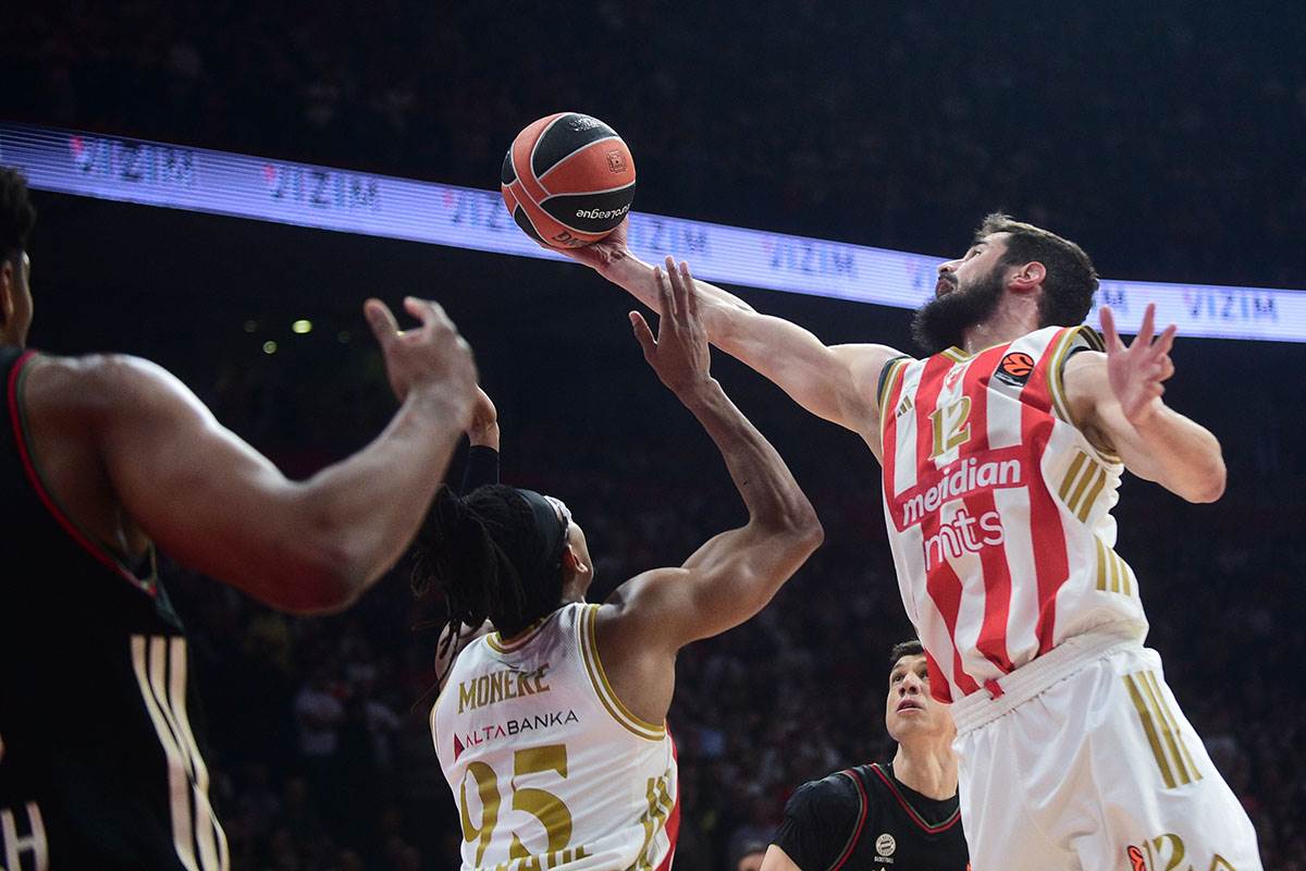 Crvena Zvezda - Bajern (2).jpg