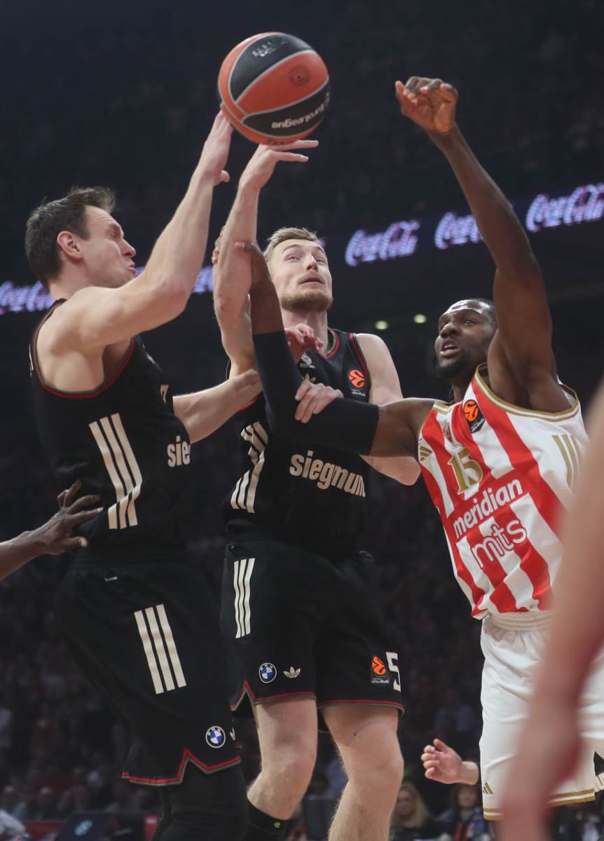 Crvena Zvezda - Bajern  (7).jpg