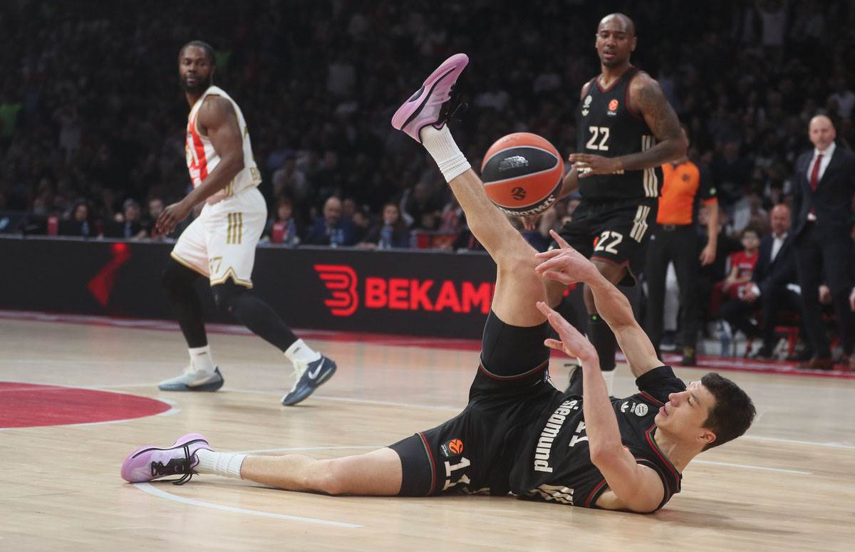 Crvena Zvezda - Bajern  (15).jpg