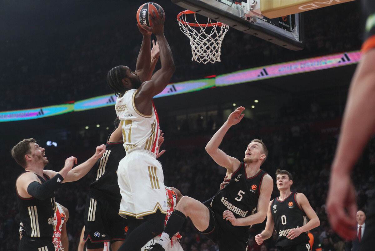 Crvena Zvezda - Bajern  (18).jpg