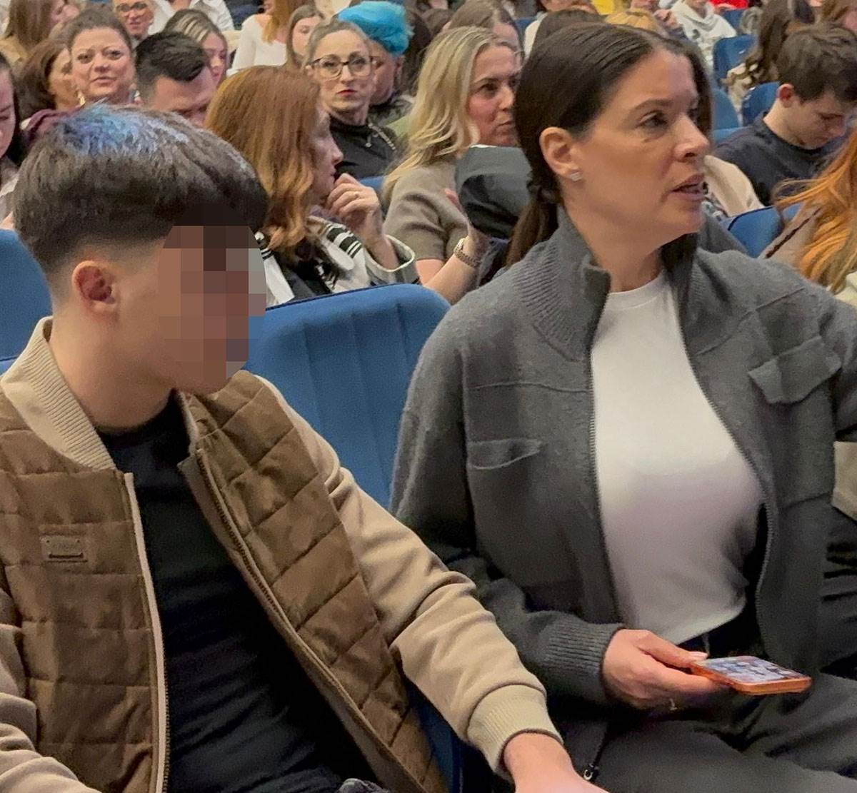 Sanja Kuzet na Marijinom koncertu sa sinom iz prvog braka (3).jpg