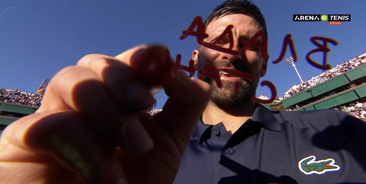 Novak Đoković dirljiva poruka na kameri za baku i đeda u Indijan Velsu