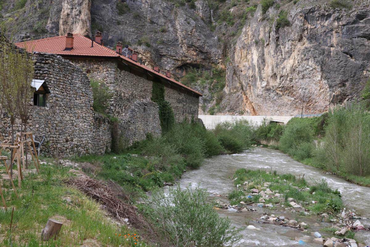 manastir Sveti arhangeli kod Prizrena (3).jpg