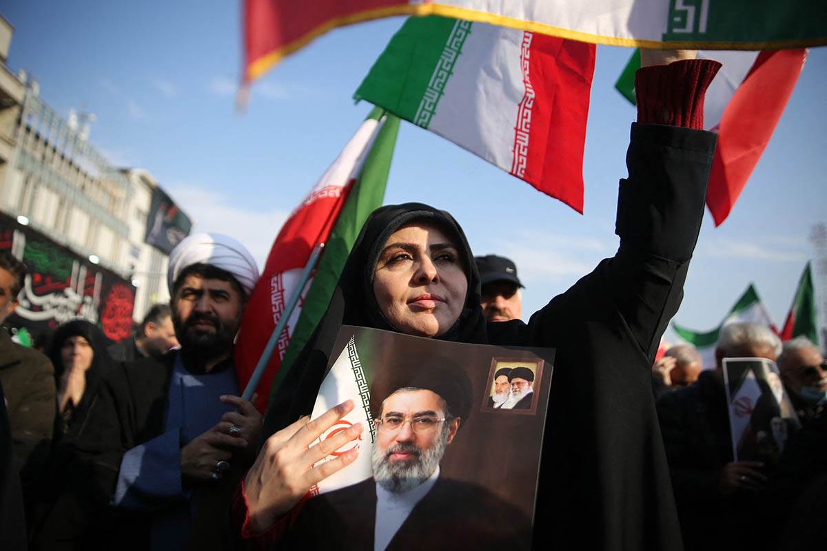 Slavlje u Teheranu zbog novog vrhovnog vođe Irana (1).jpg