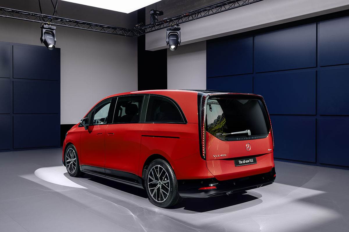 26C0010_153 copy.jpg