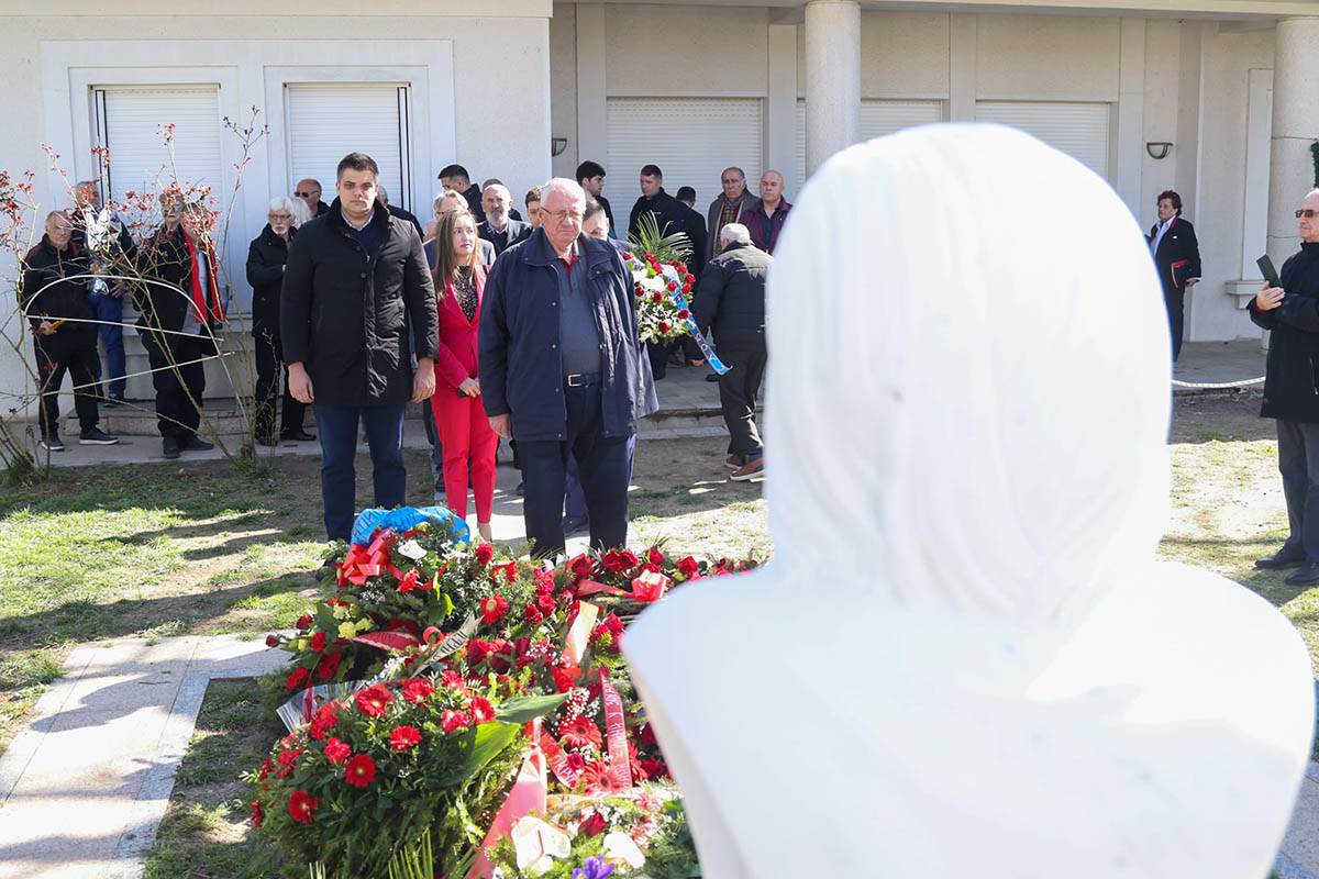 Godisnjica smrti Slobodana Milosevica (14).jpg