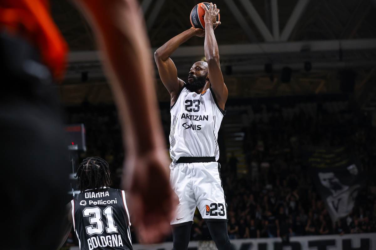 Virtus - Partizan (10).jpg