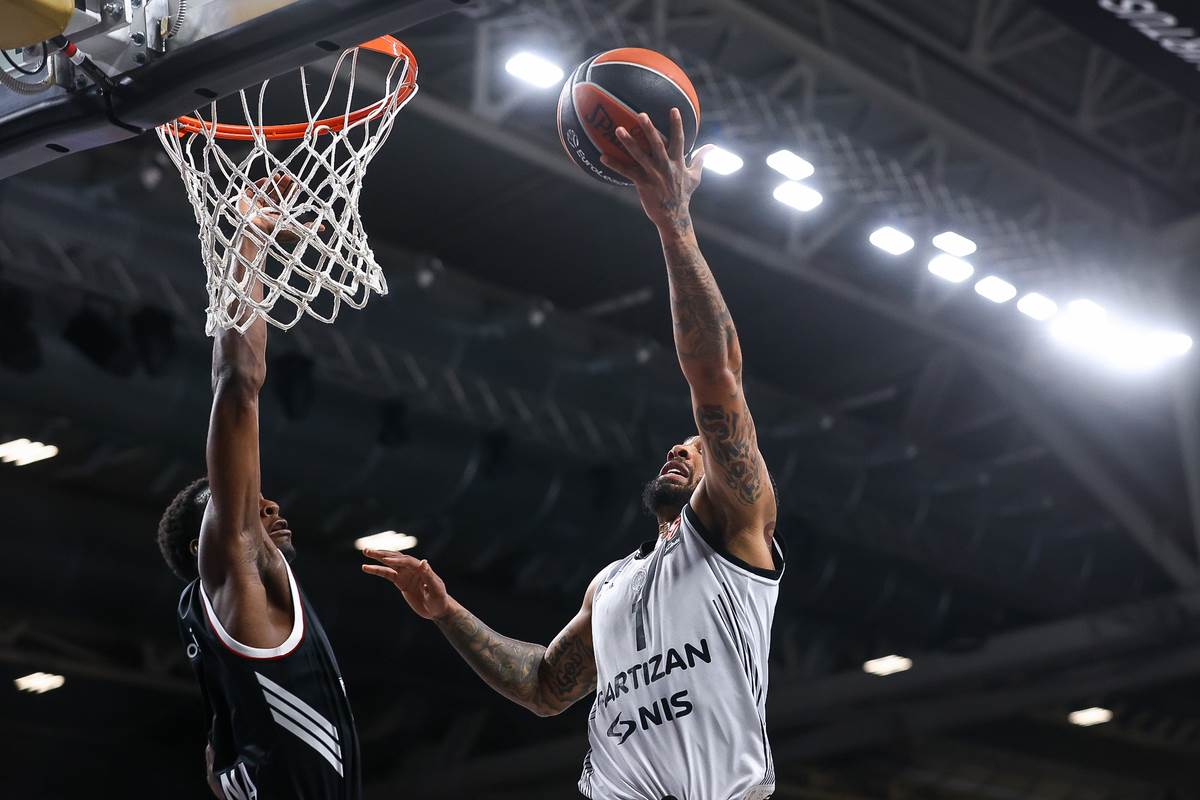 Virtus - Partizan (11).jpg